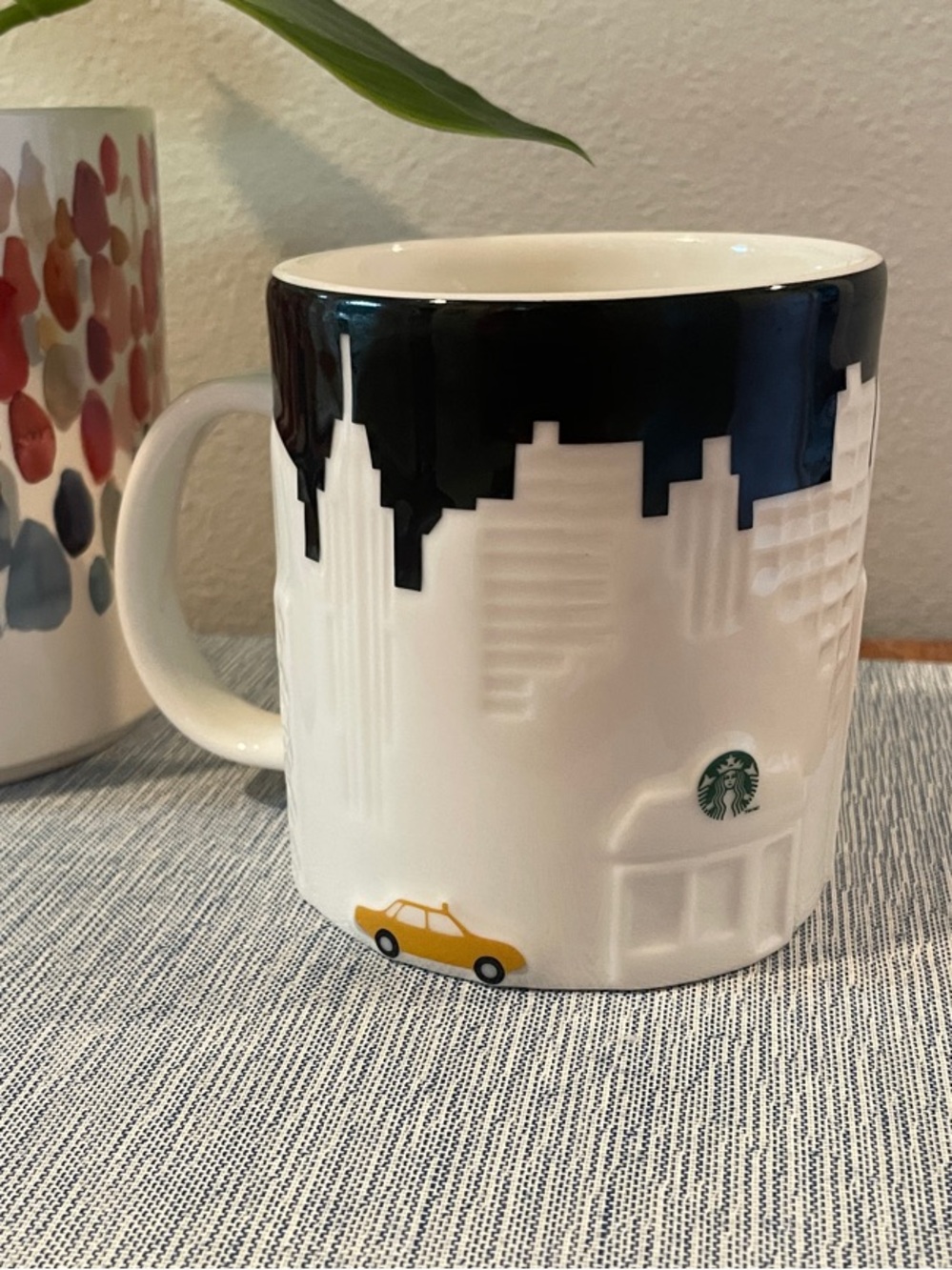 Starbucks 2012 New York City 3D Relief Collector Series Mug – 16 oz –Yellow Taxi